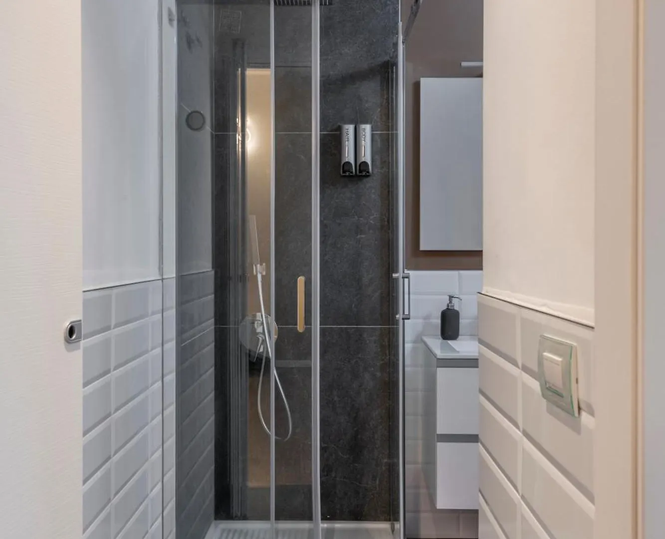 Lucky Flat, Un Momento Di Relax. Apartment Milan